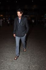 Irrfan Khan snapped at airport in Mumbai on 30th June 2016